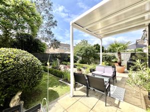Patio- click for photo gallery
